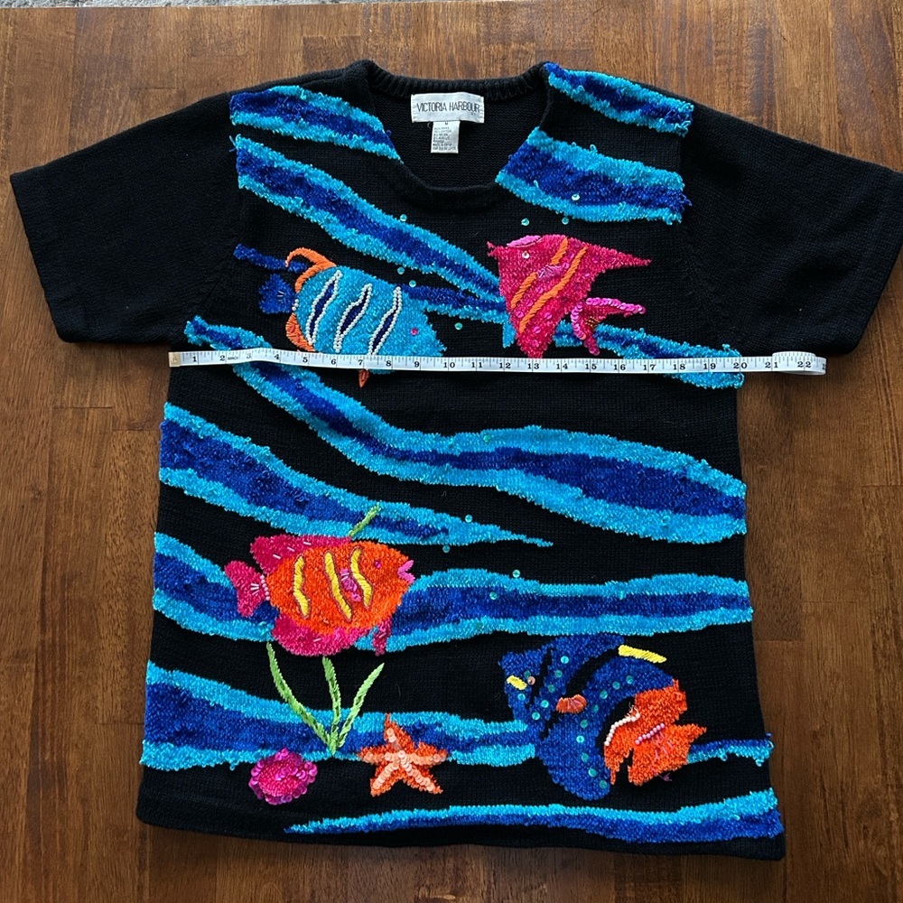 Victoria Harbor vintage aquatic, marine fish design, short sleeve sweater size M - Picture 4 of 11
